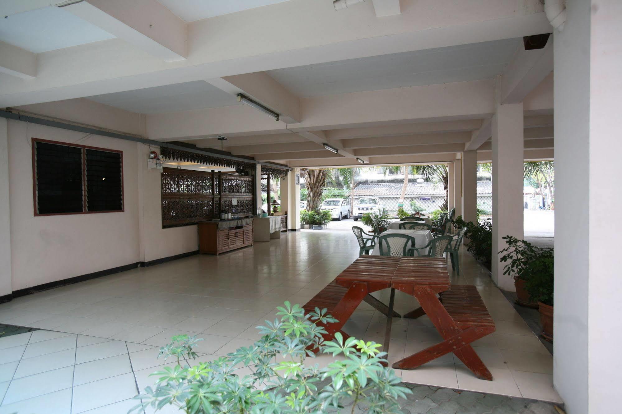 Beerapan Hotel Μπανγκόκ Εξωτερικό φωτογραφία