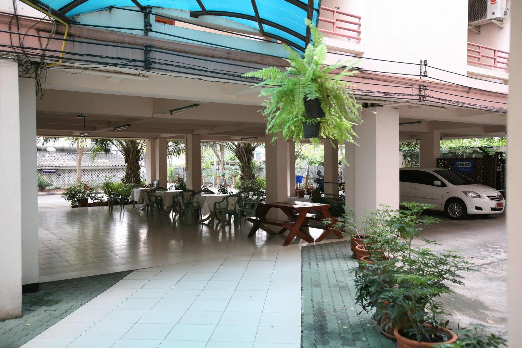 Beerapan Hotel Μπανγκόκ Εξωτερικό φωτογραφία